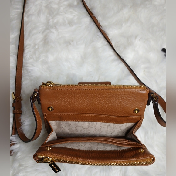 Michael Kors Brown cross body bag 🎒 - Picture 6 of 6